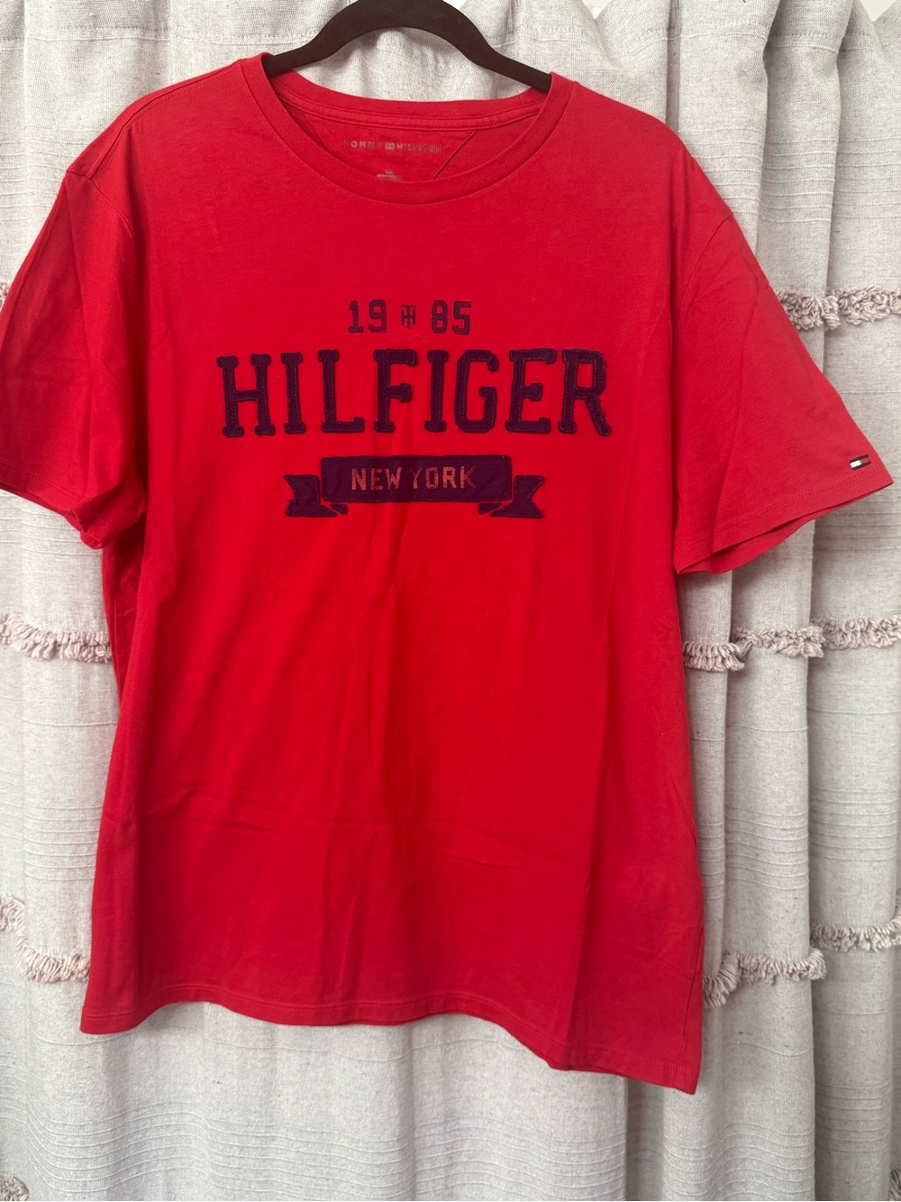 Tommy Hilfiger Men's 1985 Bright Short Sleeve T-Shirt - SIZE L